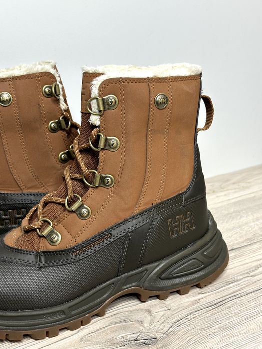 Дамски зимни боти Helly Hansen - номер 37, отлично състояние