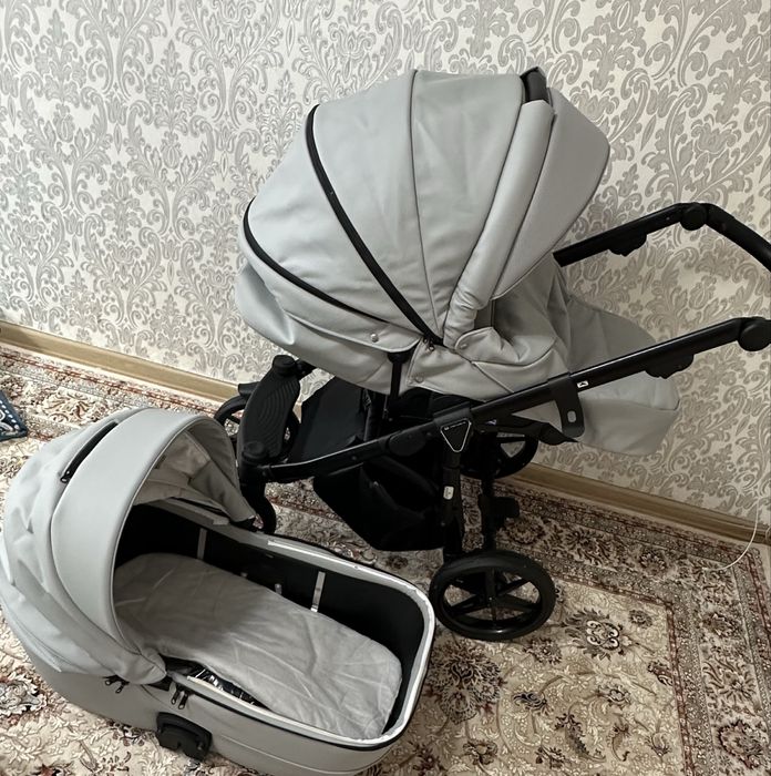 Продам коляску Adamex