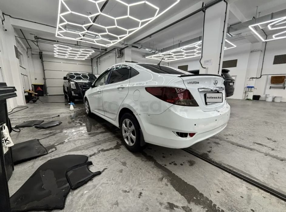 Хюндай акцент автомат 1.6