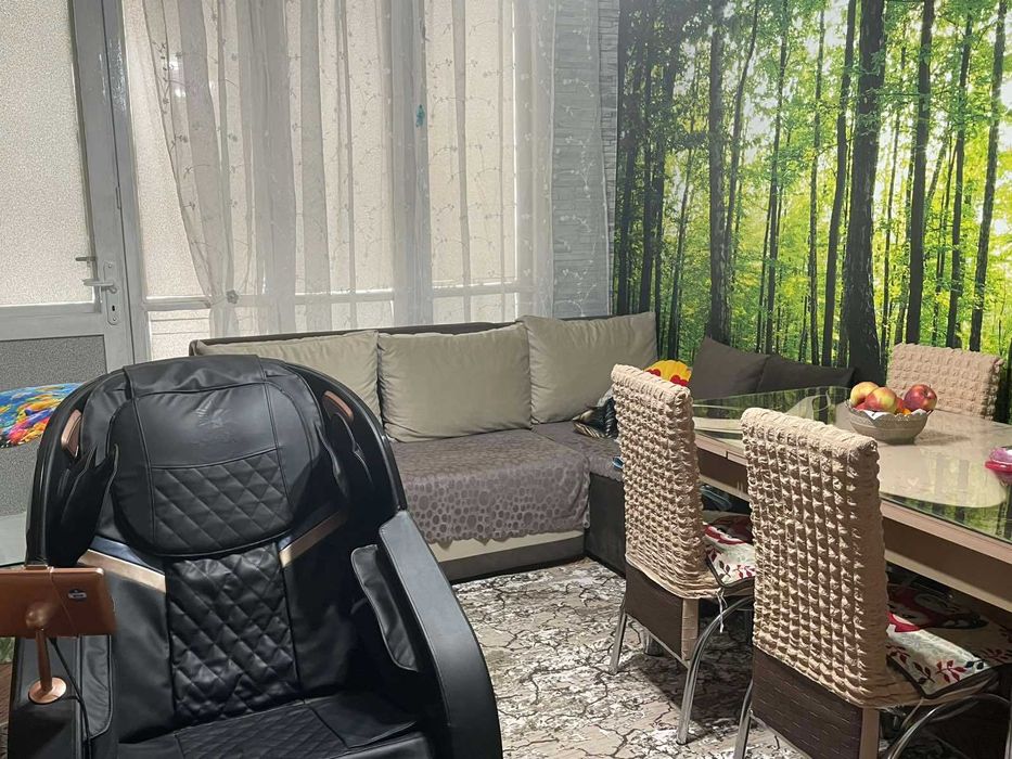 Собственик продава тухлен многостаен центъра - в гр. Айтос