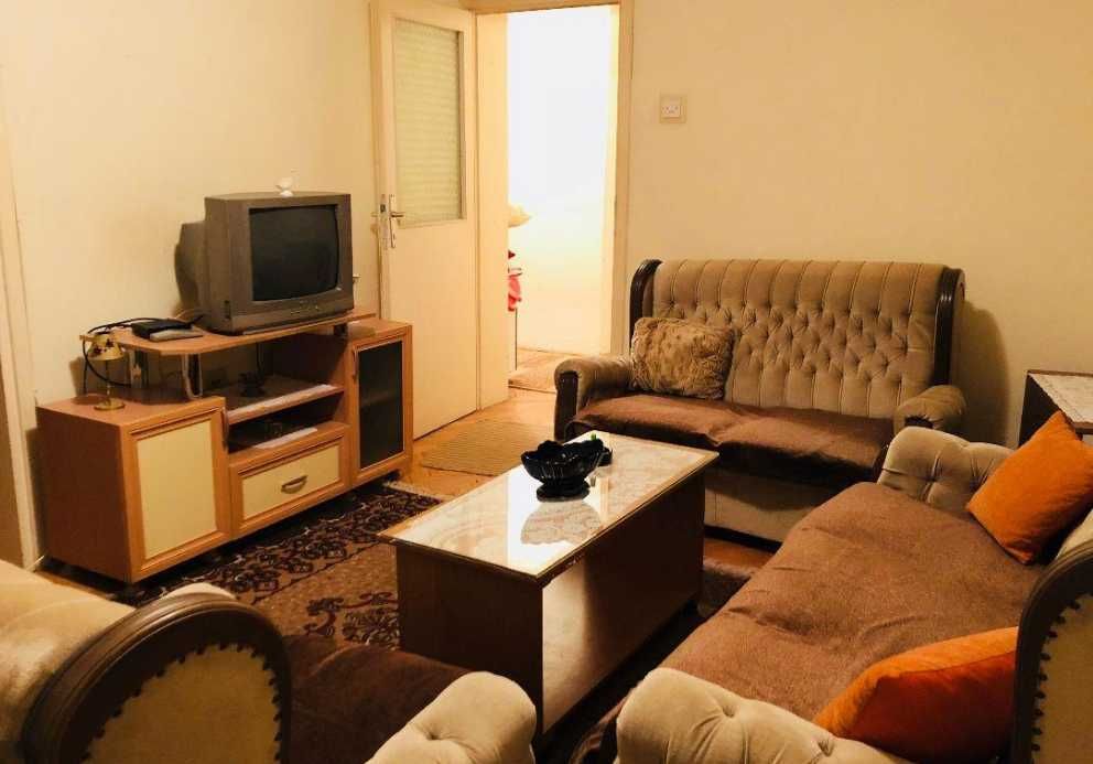 Дава се под наем Тристаен апартамент в Пловдив, Център - 90 кв.м за 335.58 € - Снимка #2