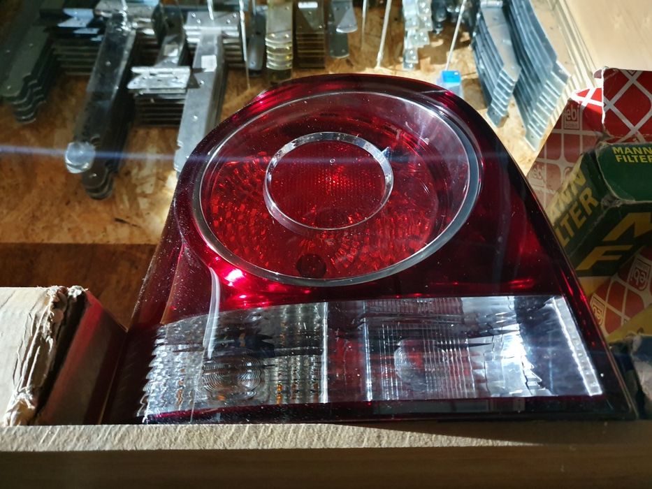 Stop stânga pentru Polo, Stop original Hella.