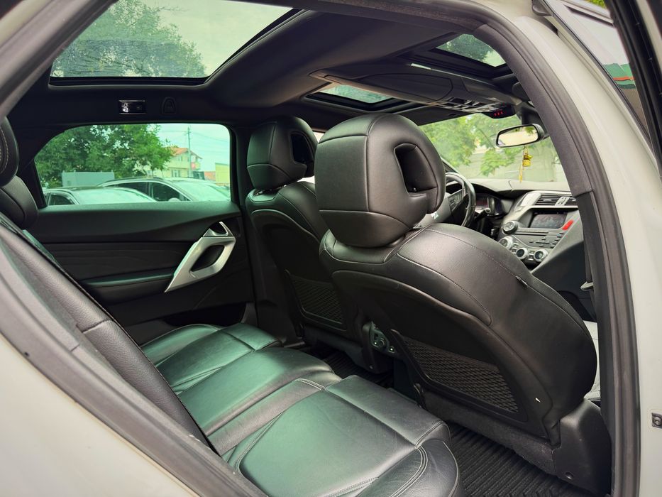Citroen DS5/2.0D Hybrid/4x4/Extra full