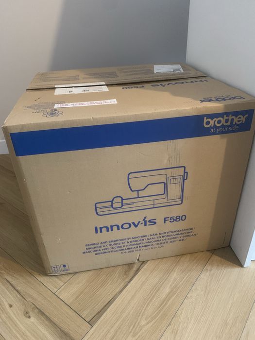 Masuna de cusut, Quilting si  Brodat  BROTHER INNOV-IS F580