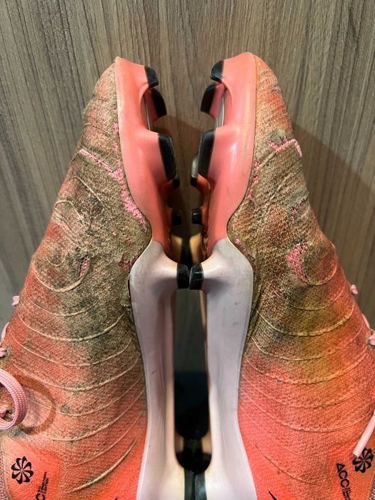 nike PHANTOM luna 2 pro ACC бутонки ,калеври ,футболни обувки 41