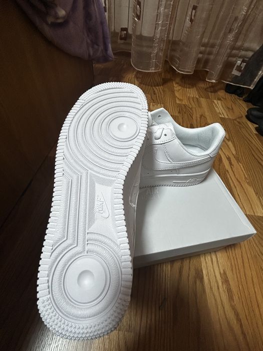 Adidași Nike AirForce 1 Low