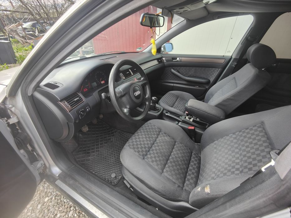 Vând audi A6 C5 1.8t