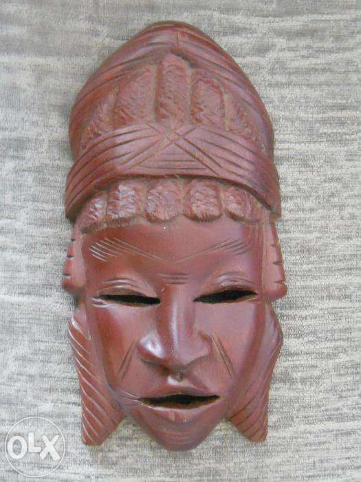 MASTI - ARTIZANAT AFRICAN, din lemn de esenta tare si ceramica arsa