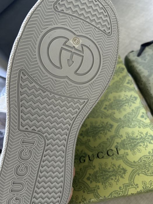 Gucci  новые 43р подойдет на 42р