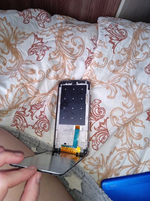 Продам телефоны на запчасти oppo, Redmi 9 A