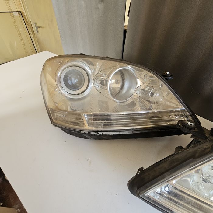 Фарове мерцедес ML  А164