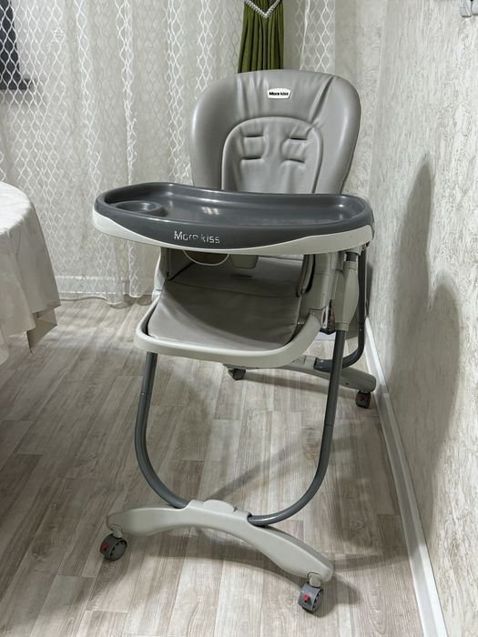 Детский стульчик для кормления