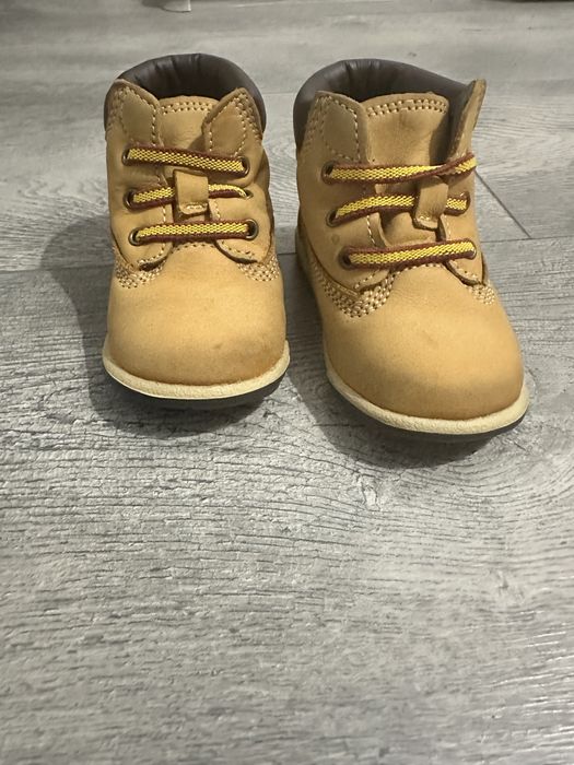 Bocanci Timberland pentru copii marimea 18.5