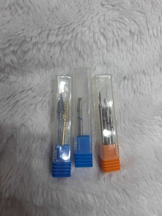 Aspirator + freza manichiură 2 în 1 Luxorize