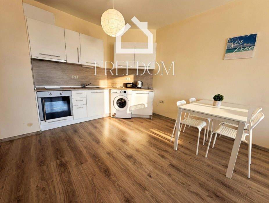 Двустаен апартамент с морска панорама, Варна, South Bay