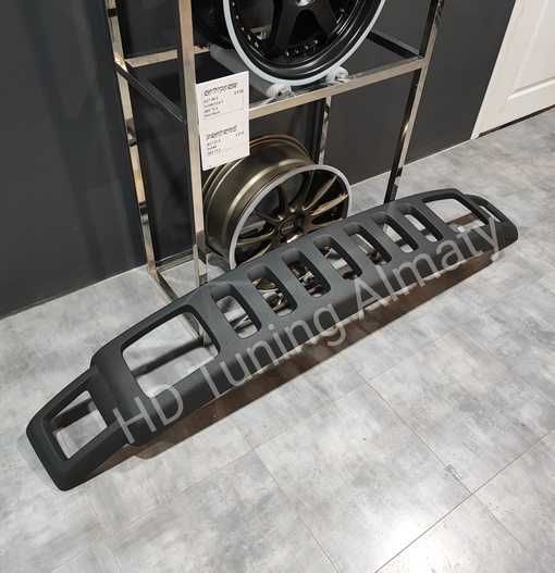 Решетка радиатора Hummer H3