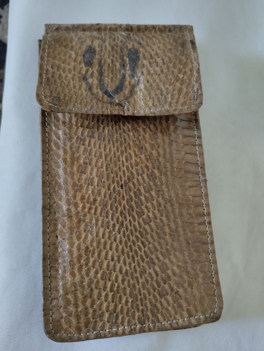 Очечник кожаный советский