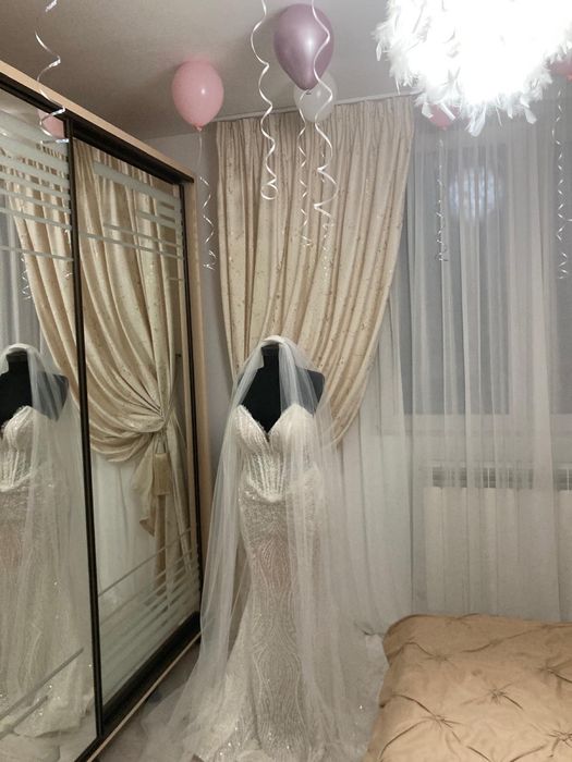 Vand rochie de mireasa Royals