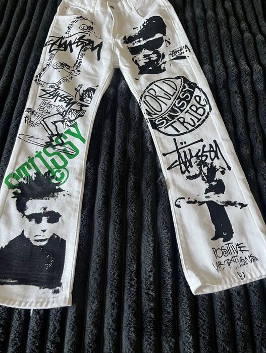 Vând pantaloni stussy, noi nouți cu eticheta. Mărimea S