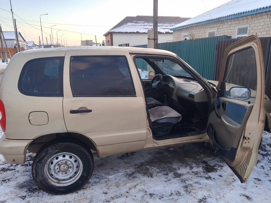 Нива шевролет 2005