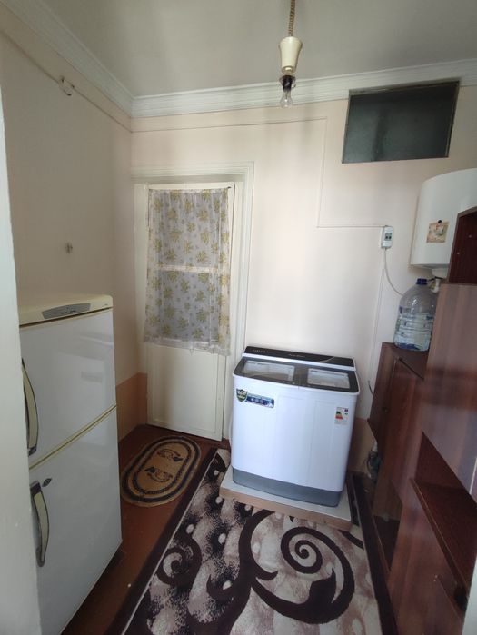 Продаётся 4-ёх комнатная квартира в центре города Карши