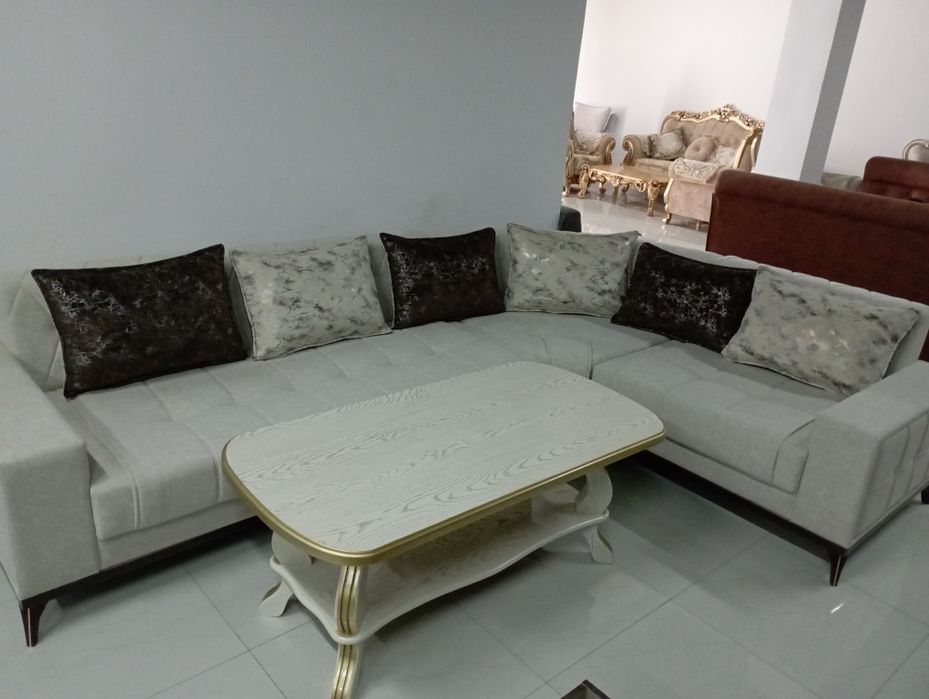 Мебель на заказ  мебели и  в наличии есть