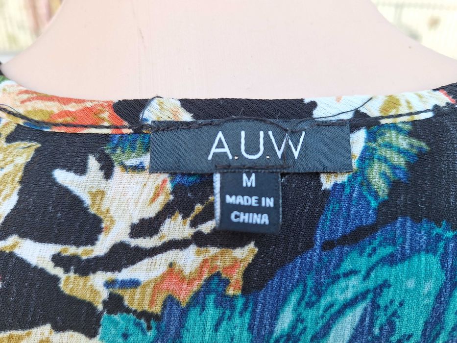 A.U.W | tricou, camasa dama | bust 104 cm | mar. 36 - 38 | S - M