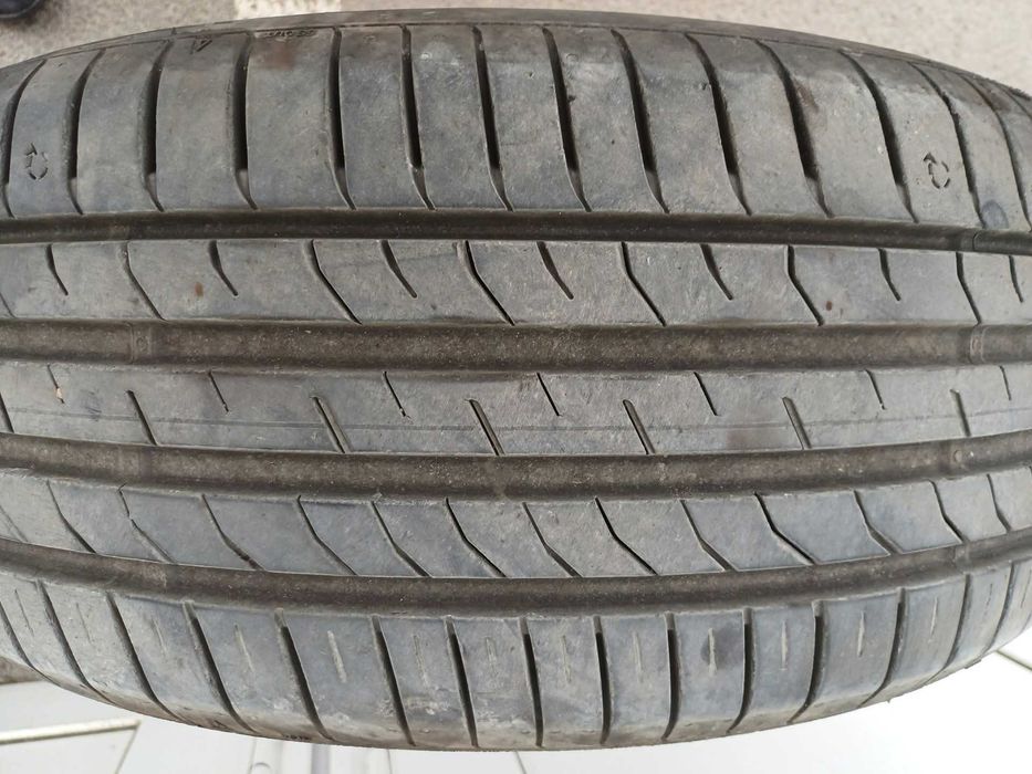 Продавам летни гуми  NEXEN Nfera Primus 215/55ZR16 97W DOT 0825