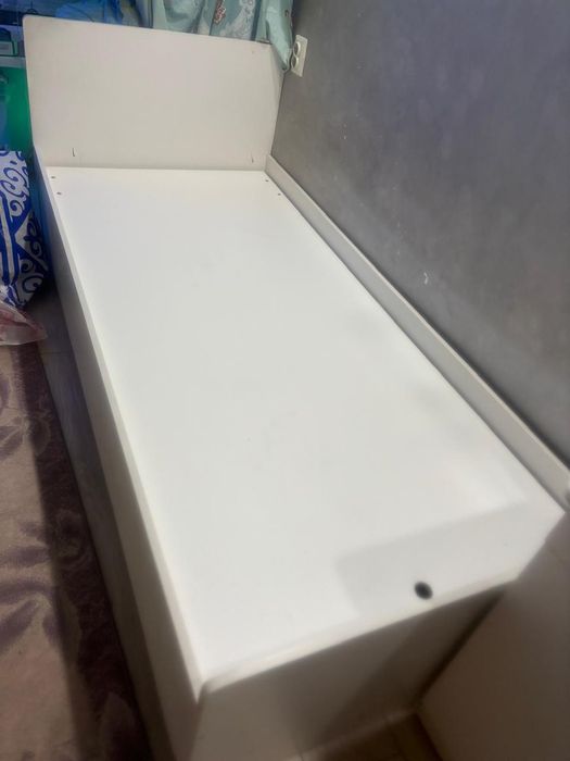 Односпальная кровать