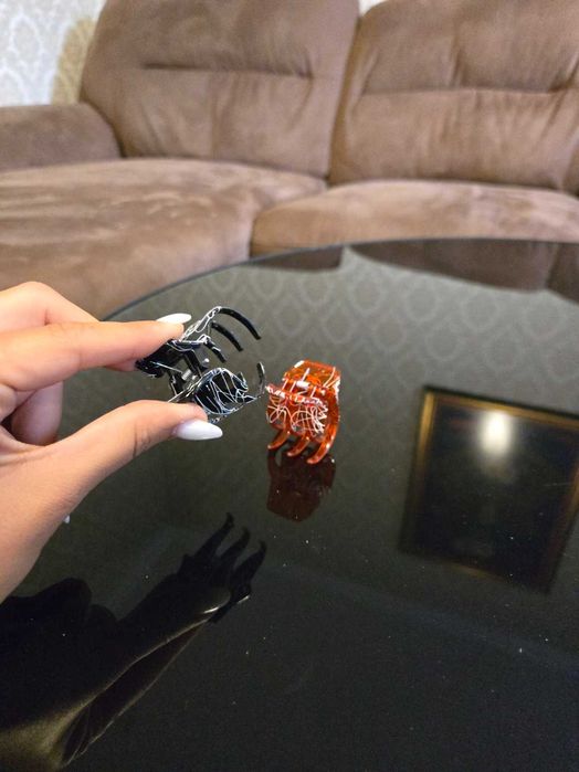 Щипки за коса в 2 прекрасни цвята