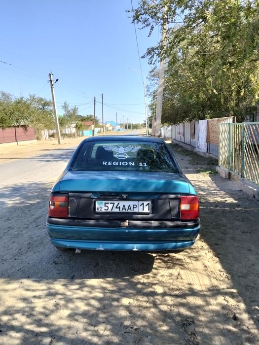 Опел вектра седан