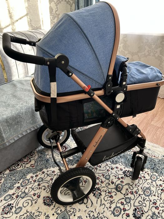 Коляска всесезонная