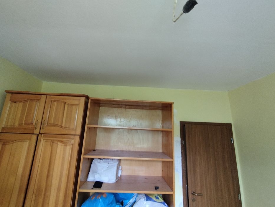 Собственик продава пацел с къща във Владая