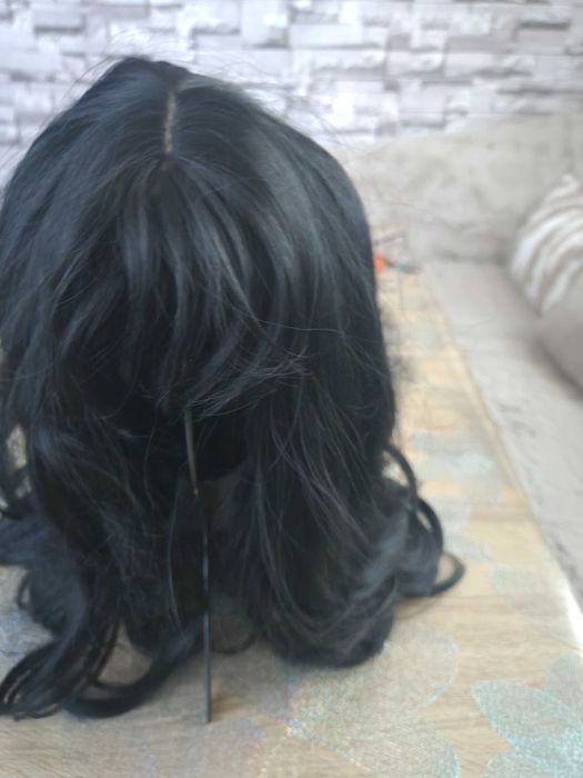 Перуки по  60 евро намалена 50 евро