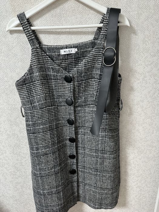 Продам одежду по 2000тг. Все новое