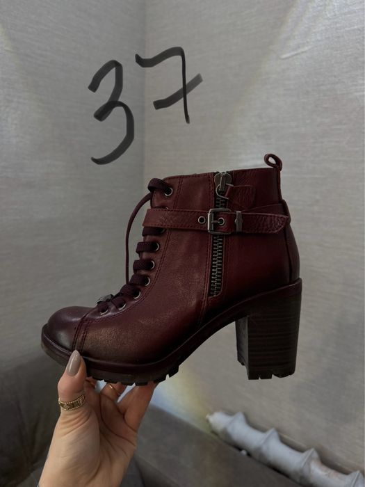 Продам женскую обувь