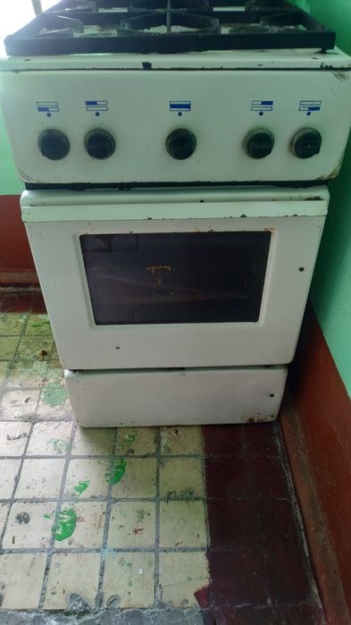 Продам газ плиту