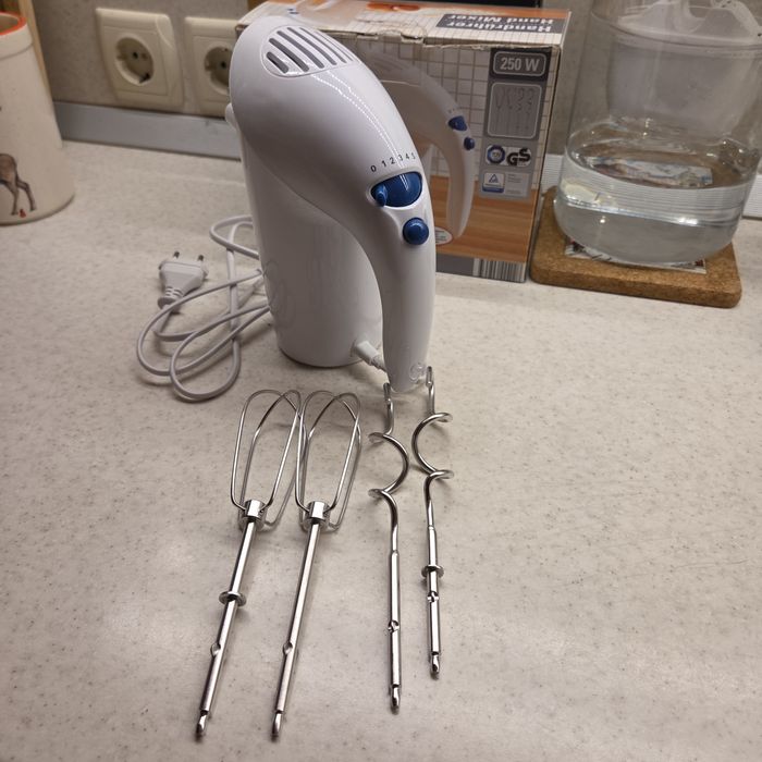 Кухненски миксер