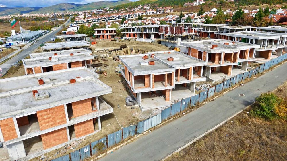 Продава се Къща в с. Кошарица, Област Бургас - 160 кв.м за 1563 €/кв.м - Снимка #8