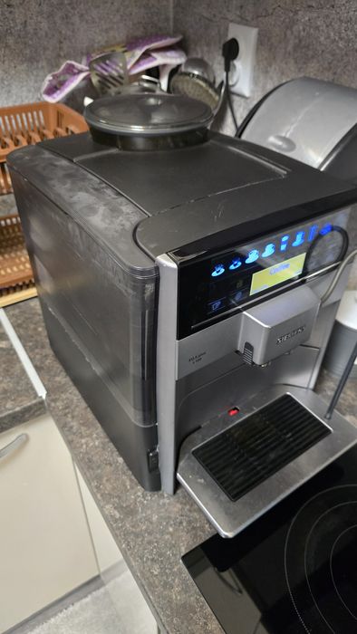 Кафе машина Siemens EQ.600 plus S100