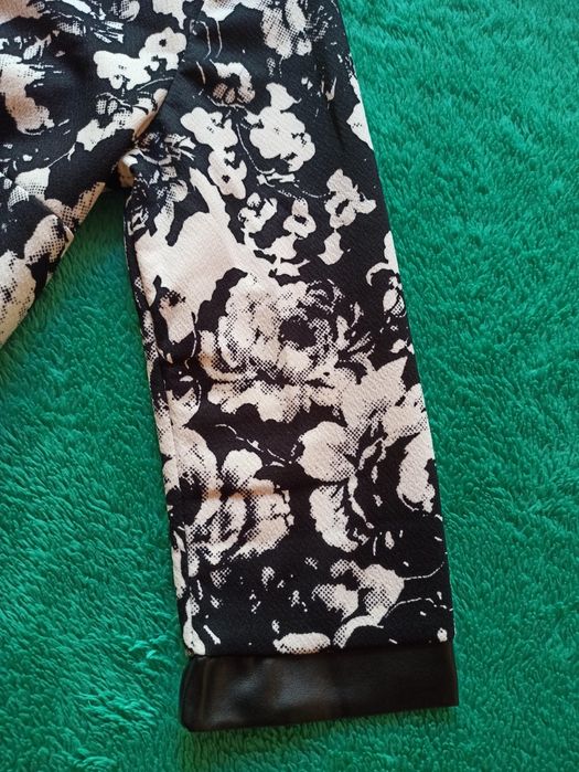 Черно-бяла рокля