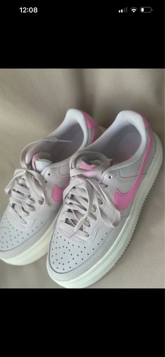 Adidasi nike 36.5