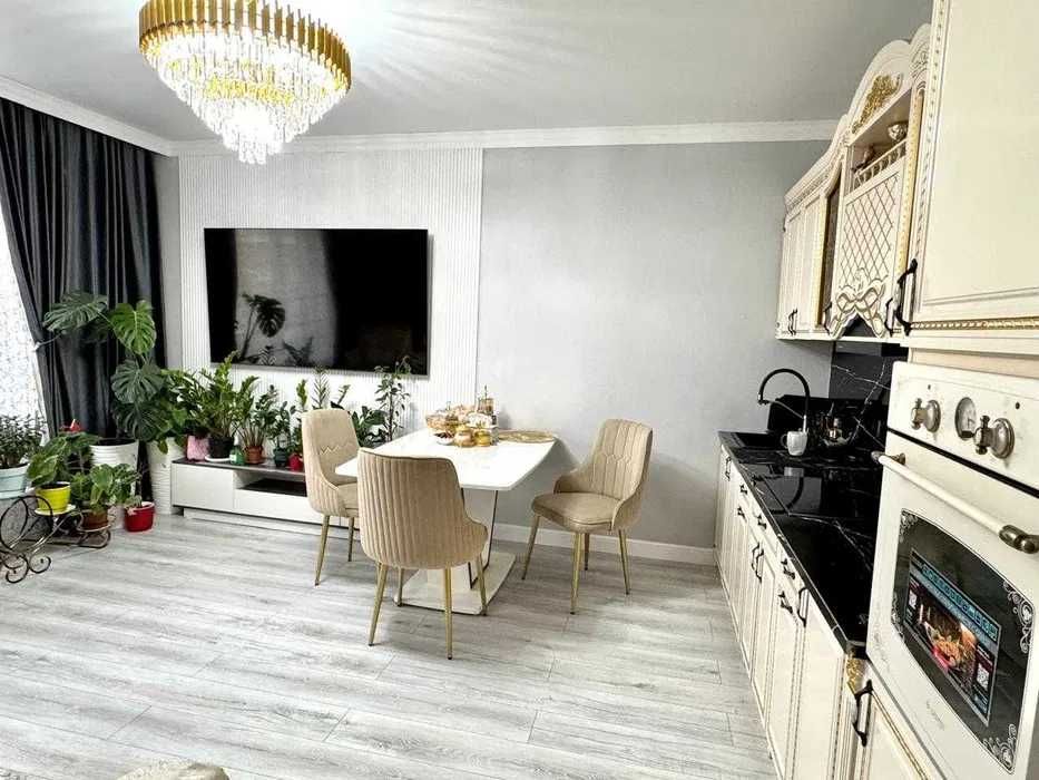 Сдается уютную 2 ком квартиру ЦУМ