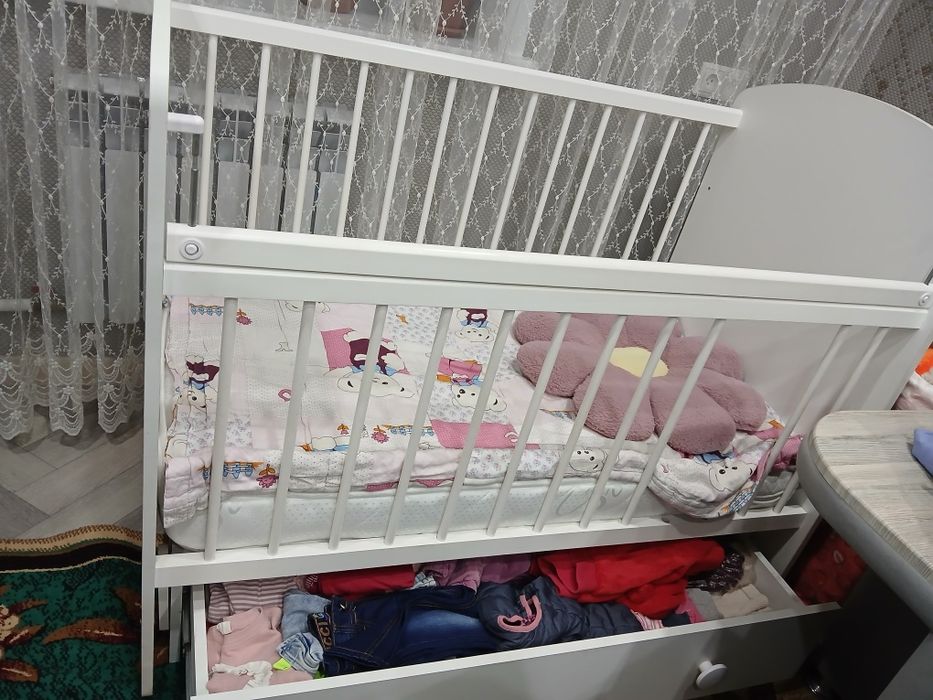 Продам кроватку детскую