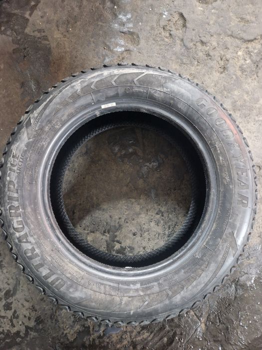 Шины зимние Goodyear ultragrip