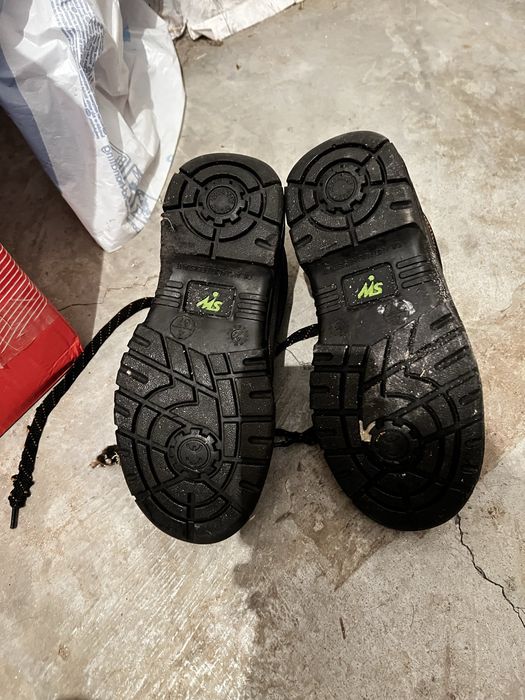 Кожени работни обувки с метален нос