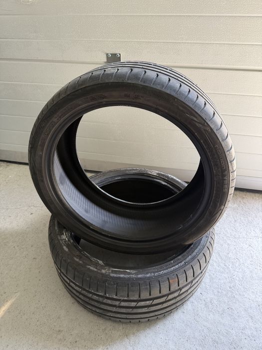 Nokian 235/45/19 2бр