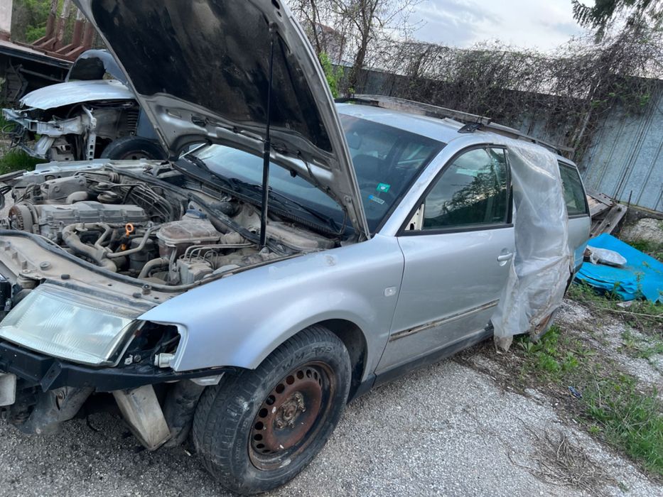 VW pasat На Части