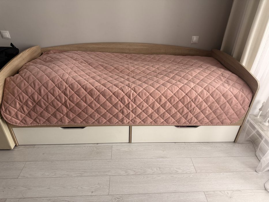 Кровать детская(подростковая)с матрасом