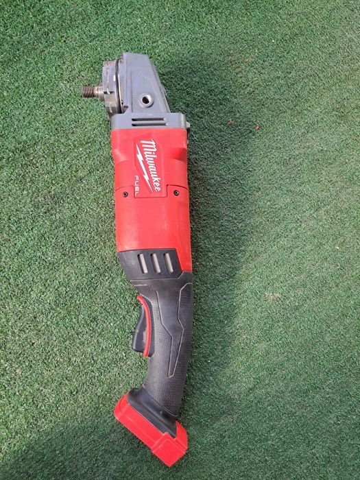 Milwaukee m18 defect FLAG230XPDB